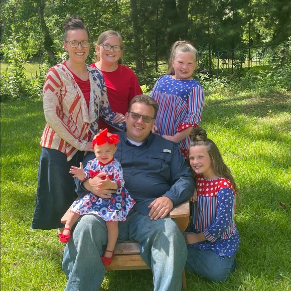 Meet your Posher, Amanda - Picture 7 of 8